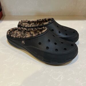 Black Crocs with Faux Fur Lined Womens Size 10
